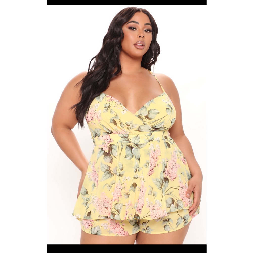 Floral romper  🌸